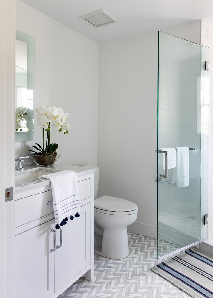 Hamptons boathouse master bathroom vanity design