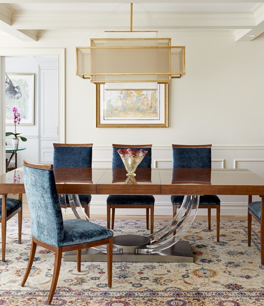 Classic Upper East Side apartment dining room design by Annette Jaffe Interiors